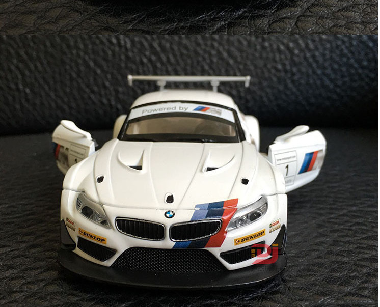 Гоночный автомобиль BMW Z4 GT3 -89349